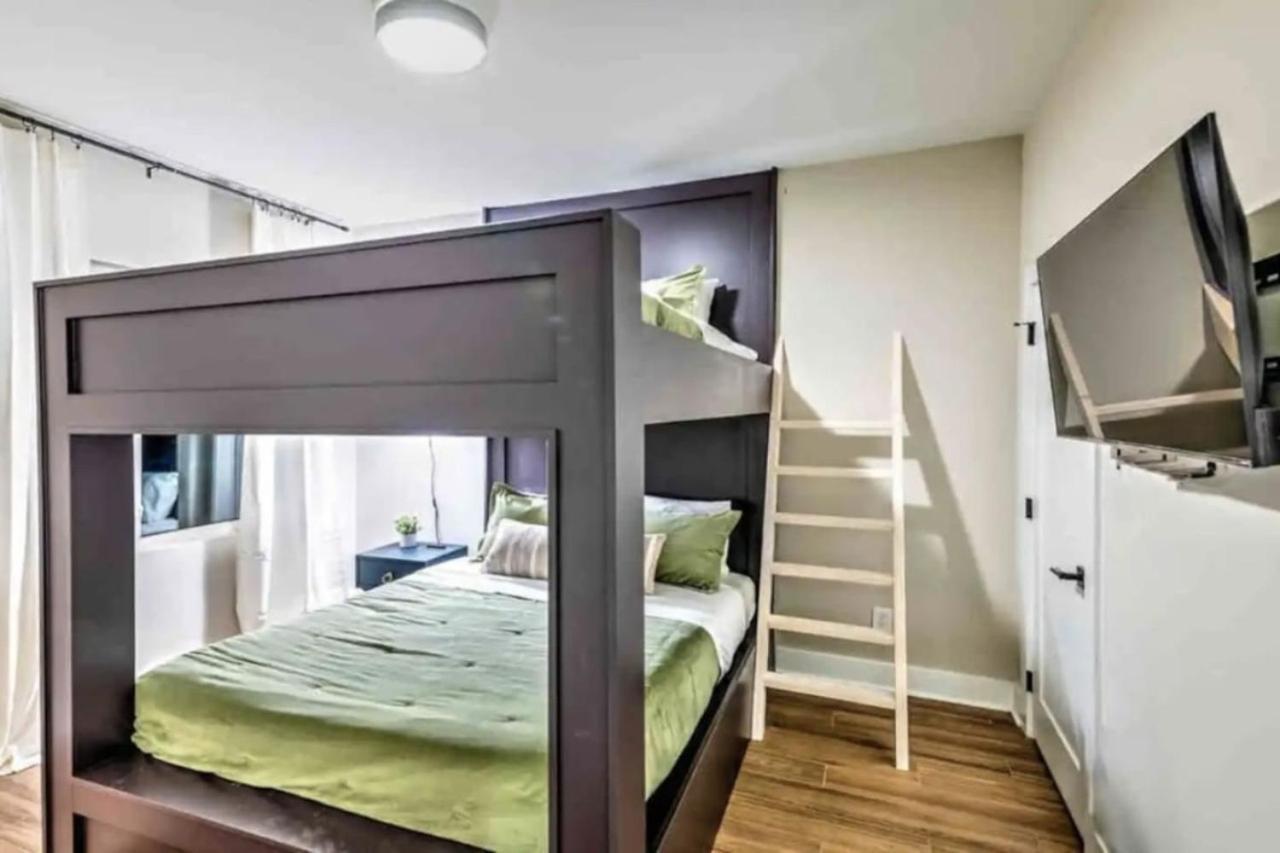 Luxury Four-Story Home, Rooftop Deck With Views, Pingpong! Sleeps 12! Нашвілл Екстер'єр фото