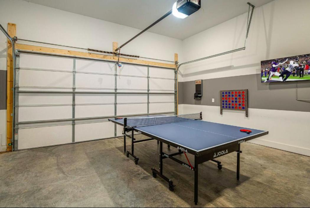 Luxury Four-Story Home, Rooftop Deck With Views, Pingpong! Sleeps 12! Нашвілл Екстер'єр фото